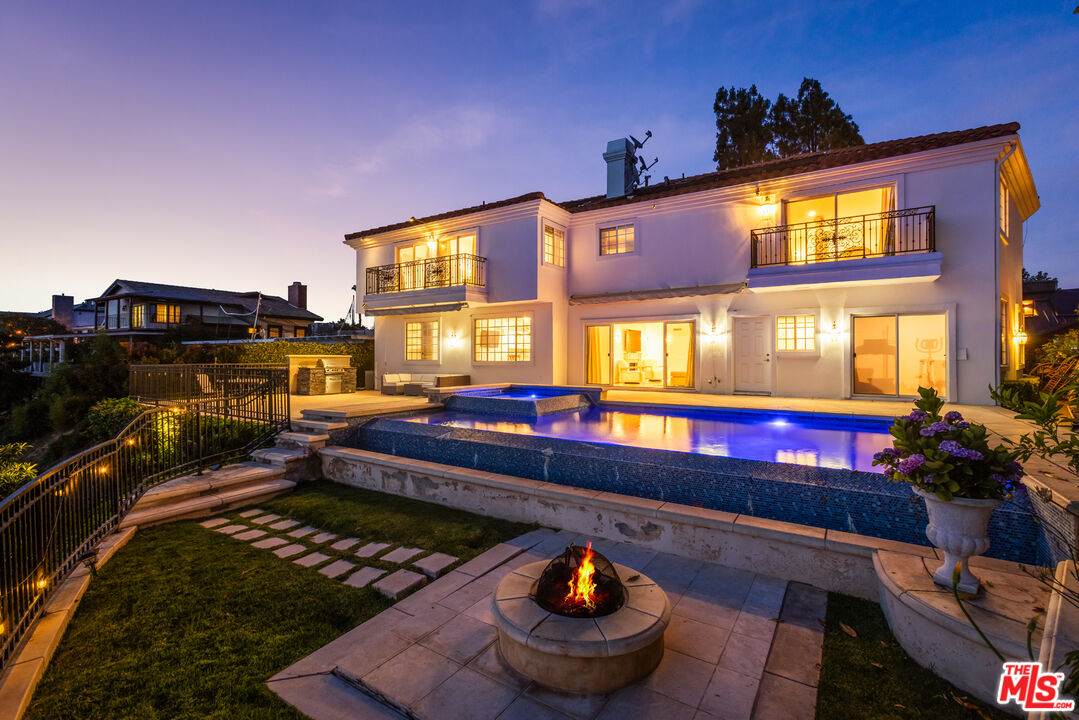 1957 Linda Flora Dr - Photo 1