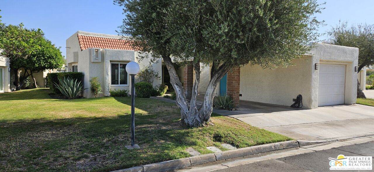 5920 Paradise Plz - Photo 1