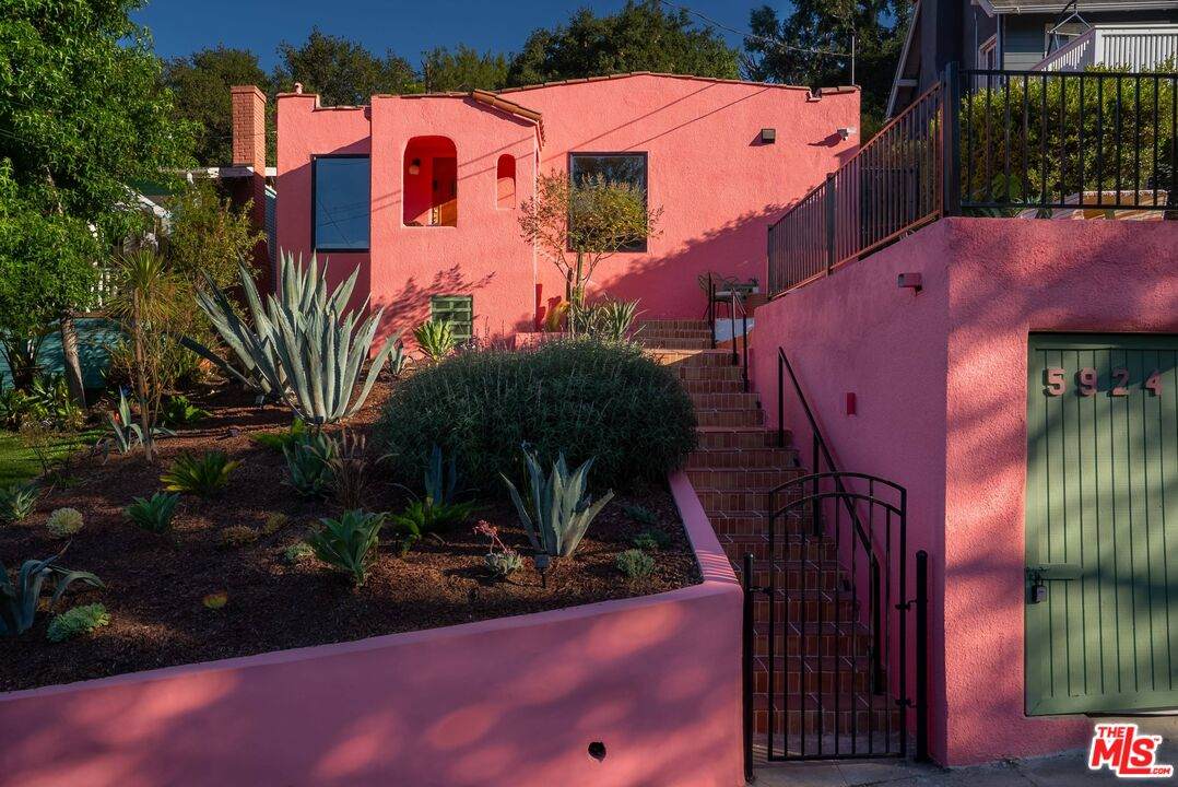 5924 Annan Way - Photo 1