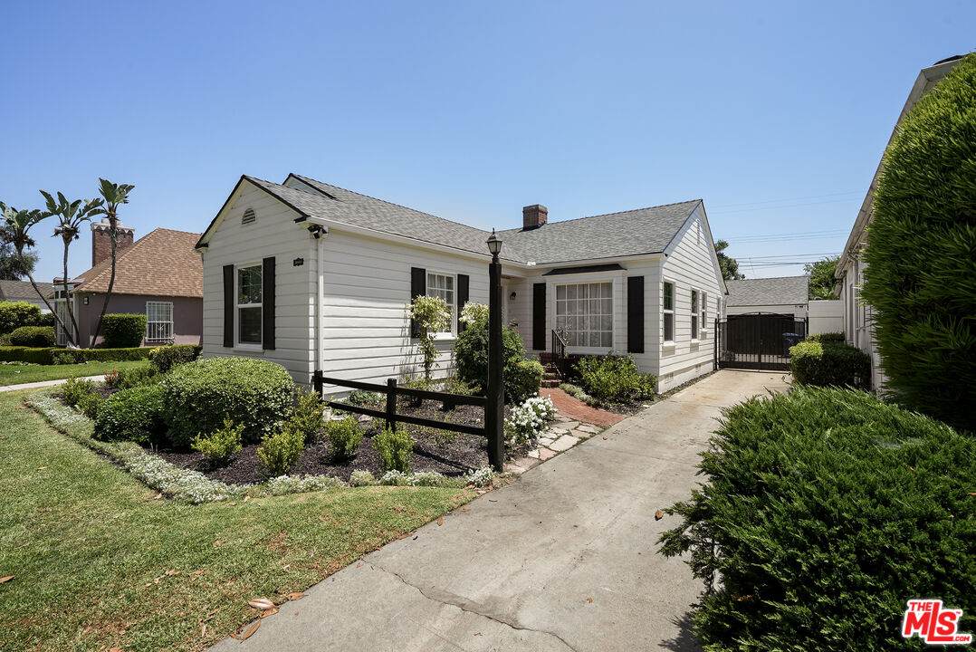 3860 Hepburn Ave - Photo 1