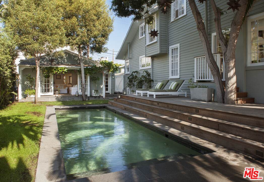 51 27th Ave - Photo 1