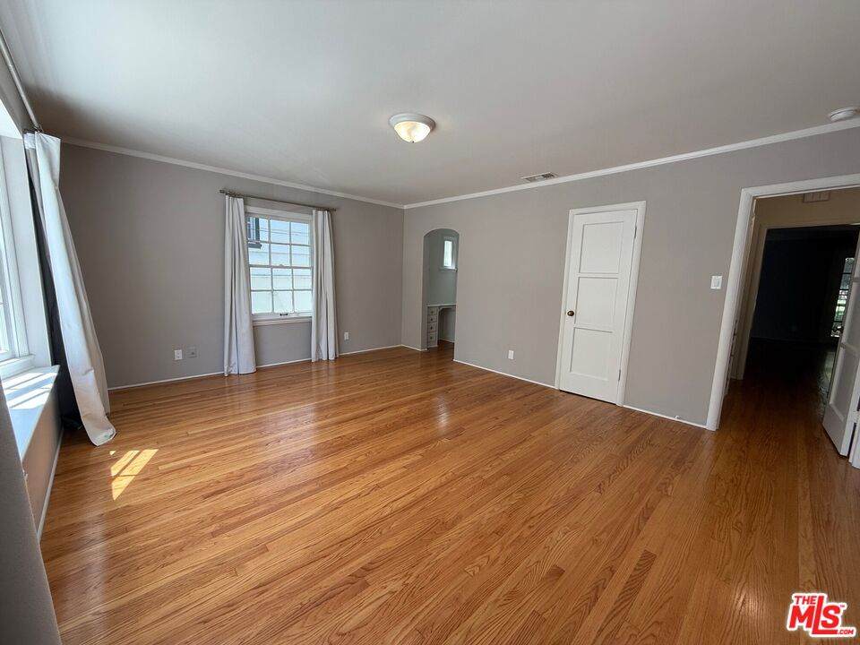 2515 Canyon Dr - Photo 1