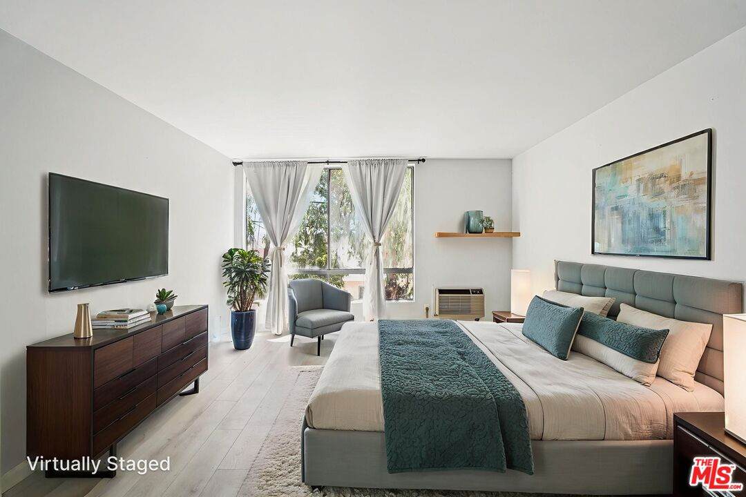 320 Ardmore Ave - Photo 1