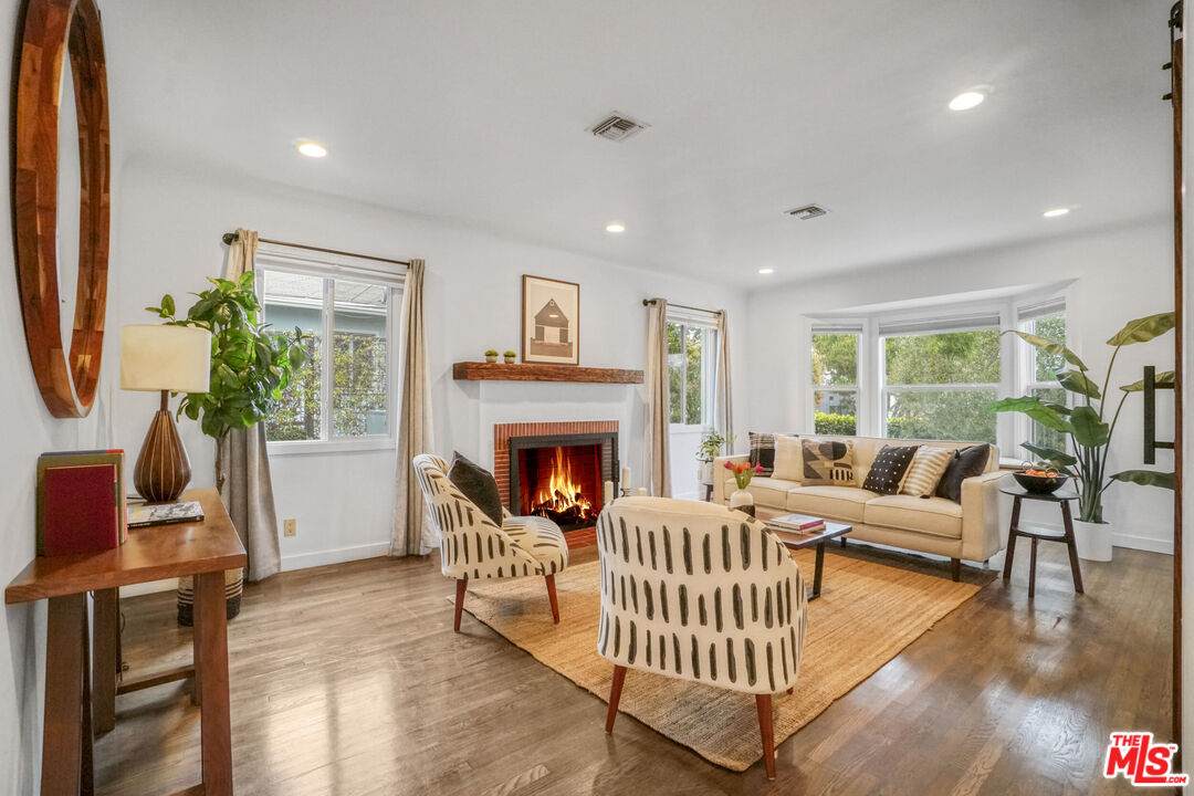 2926 Urban Ave - Photo 1