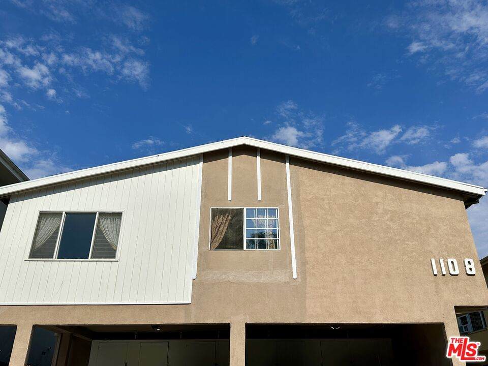 1108 Sherbourne Dr - Photo 1