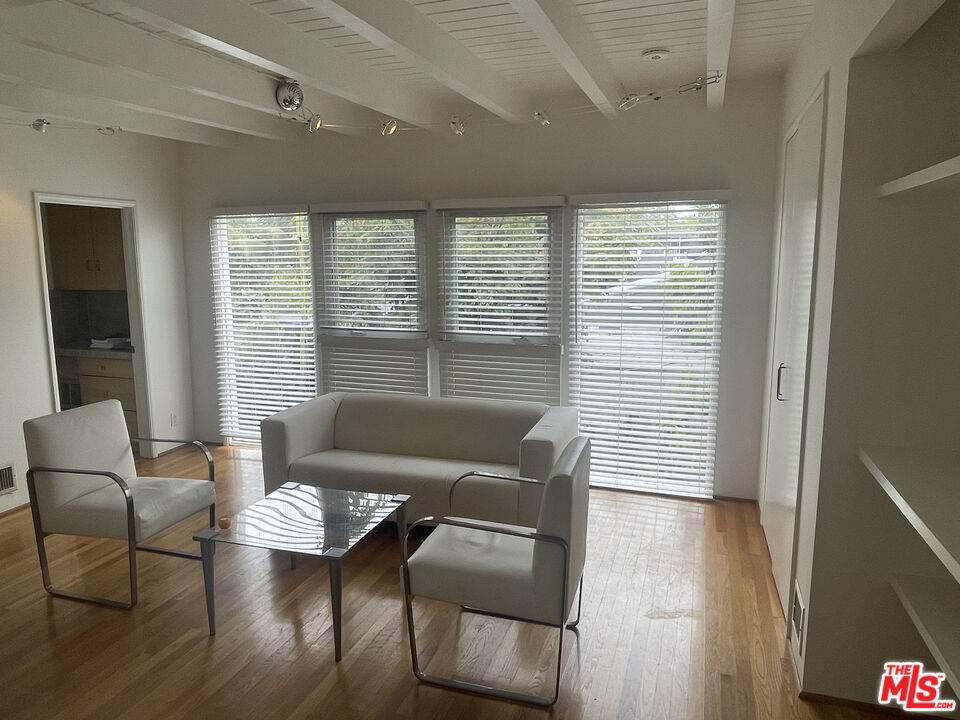516-1/4 San Vicente Blvd - Photo 1
