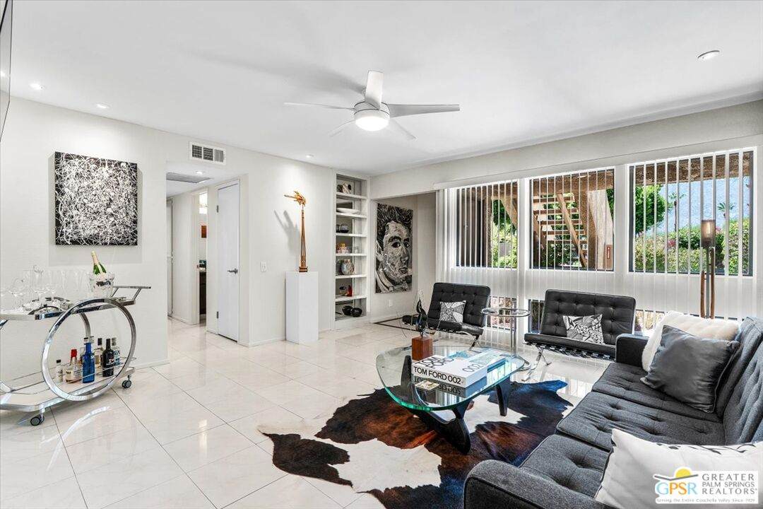 476 Bradshaw Ln - Photo 1