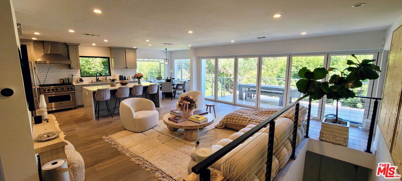 11353 Brill Dr - Photo 1