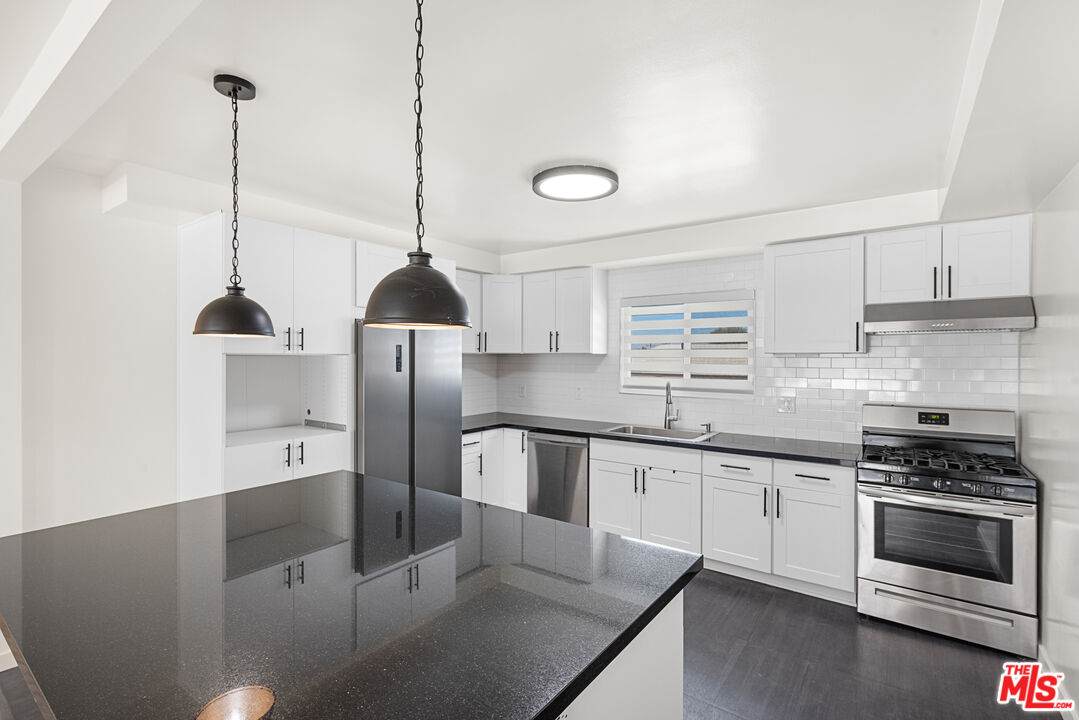 25226 Loytan St - Photo 1