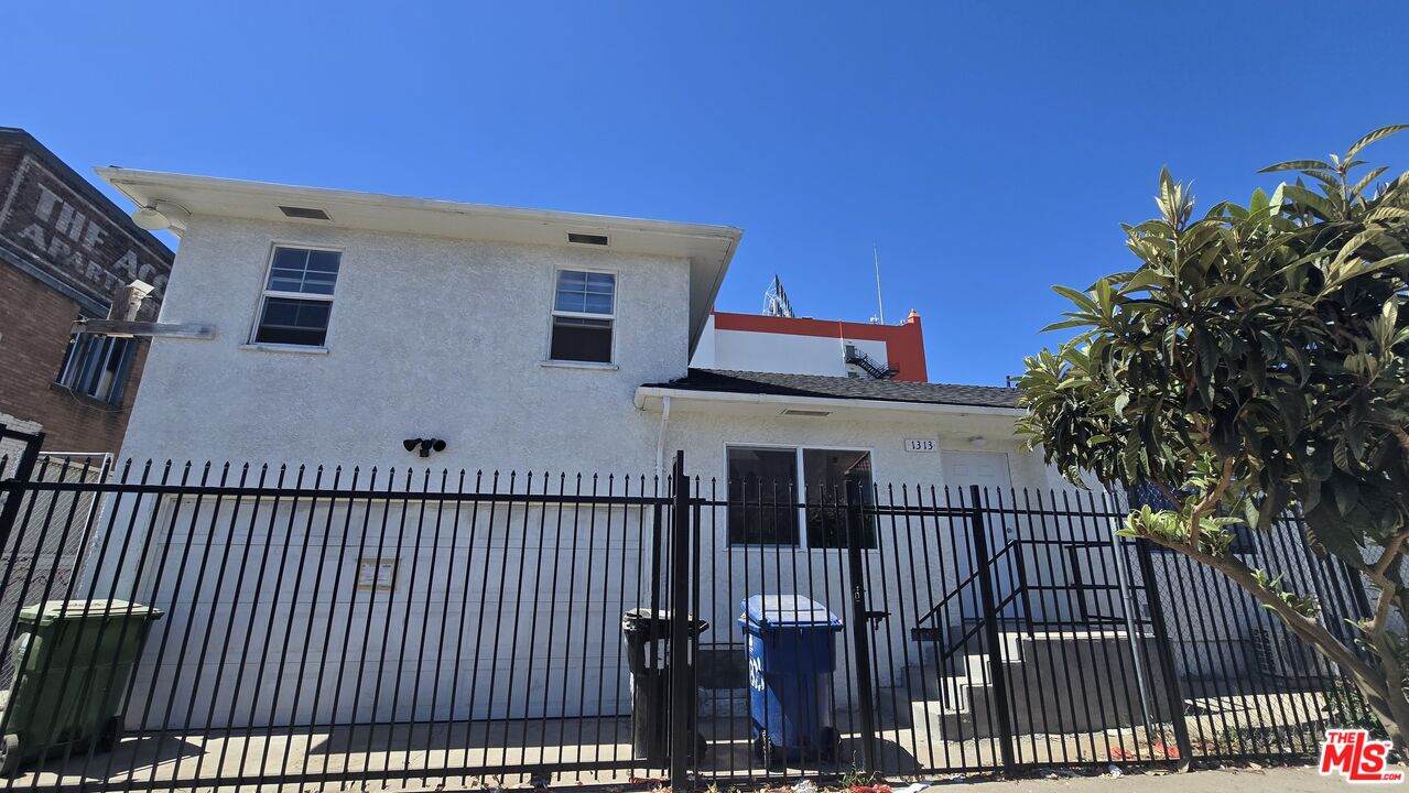 4150 Pico Blvd - Photo 1