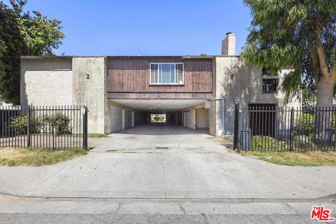 11131 Dodson St - Photo 1