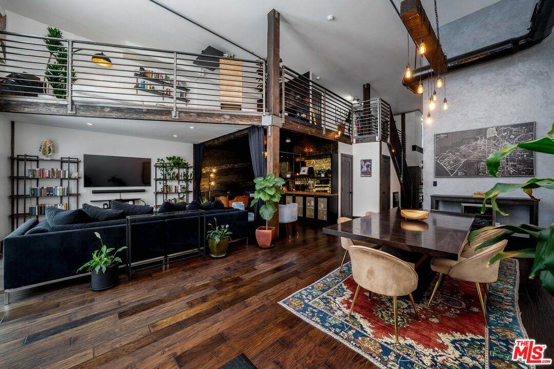 4115 Glencoe Ave - Photo 1