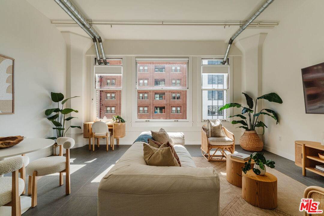 939 Broadway - Photo 1