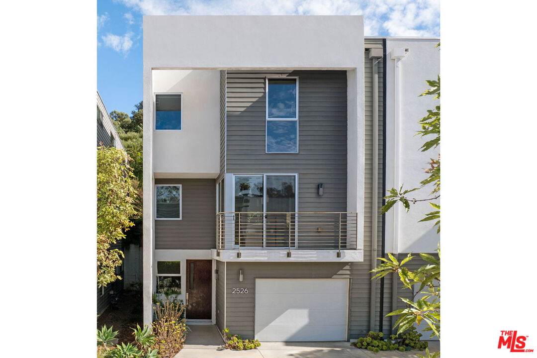 2526 Via Artis Ave - Photo 1