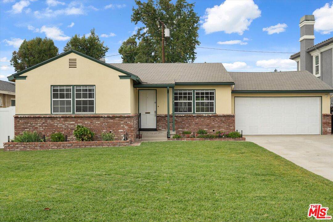 2647 Doolittle Ave - Photo 1