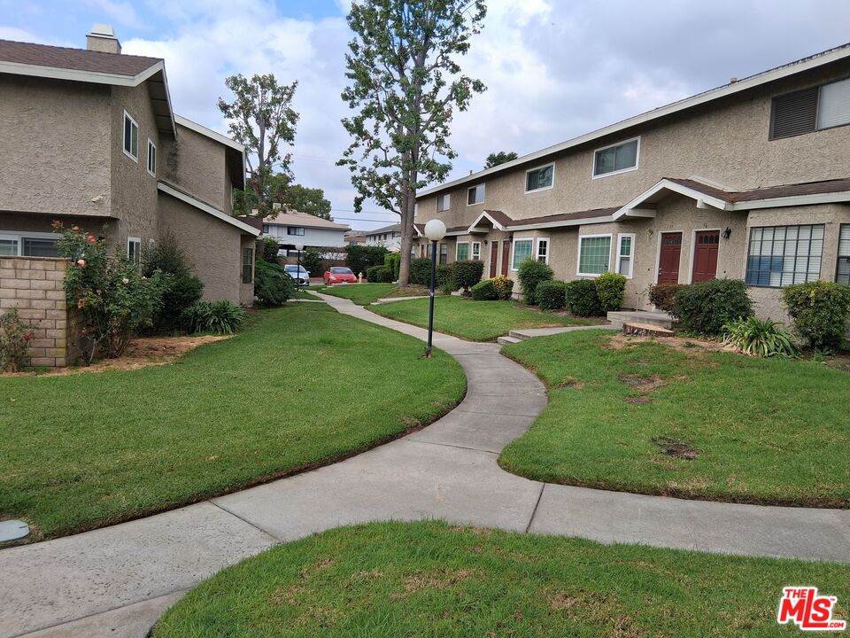 4195 Kingsley St - Photo 1