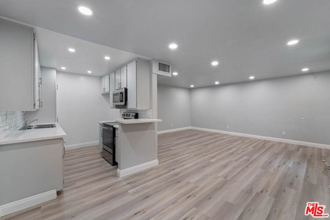 110 Hillcrest Blvd - Photo 1