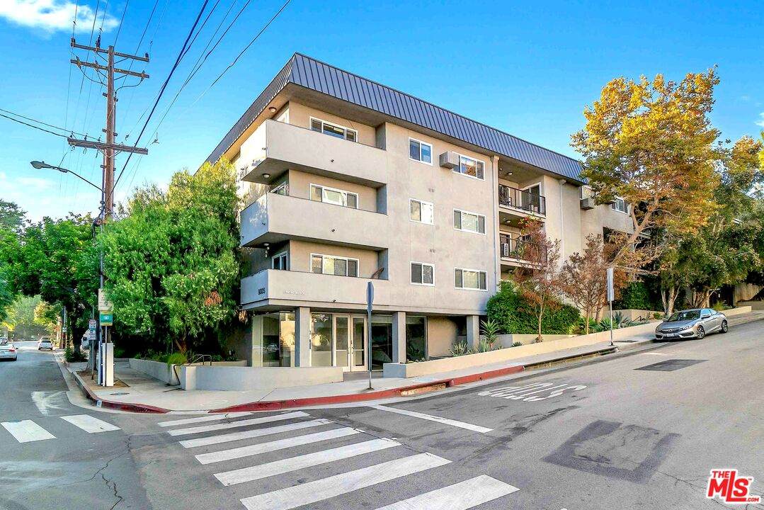 9005 Cynthia St - Photo 1