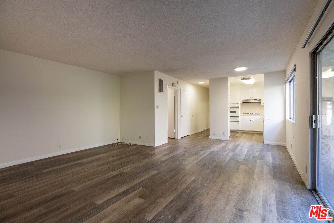 1538 Stanford St - Photo 1