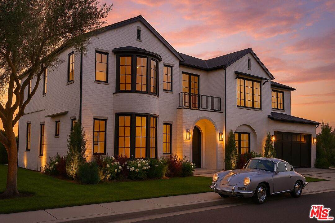 711 Chapala Dr - Photo 1