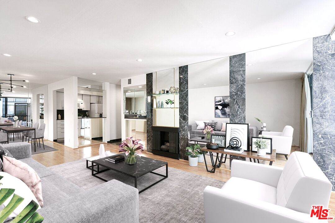 906 Doheny Dr - Photo 1