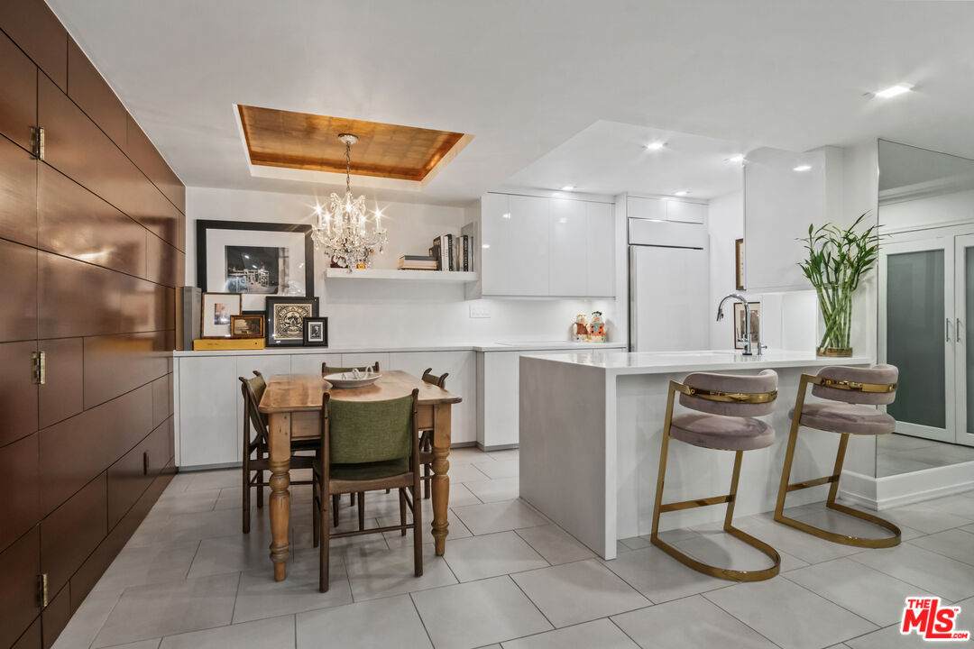 1230 Horn Ave - Photo 1