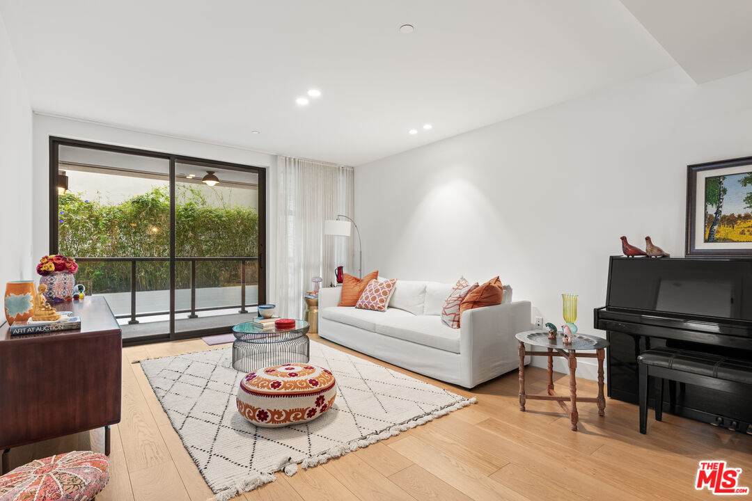 10777 Wilshire Blvd - Photo 1