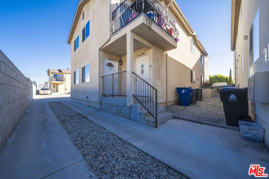 6514 Brynhurst - Photo 1