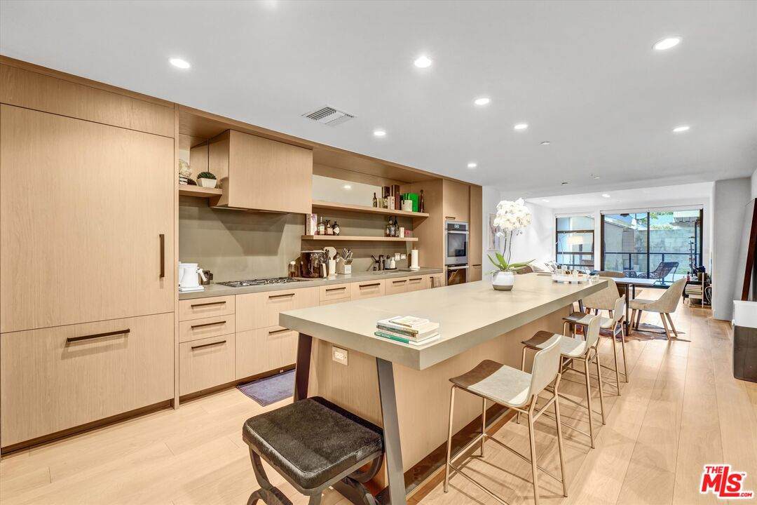 10777 Wilshire Blvd - Photo 1