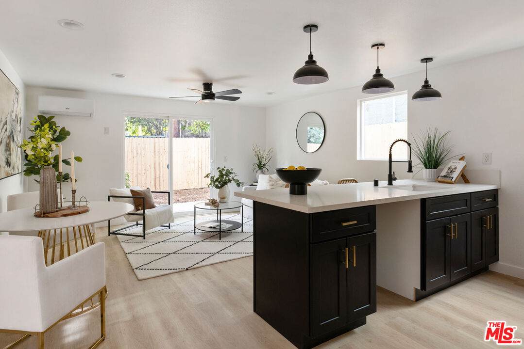 1191 Crenshaw Blvd - Photo 1