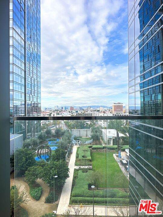 877 Francisco St - Photo 1