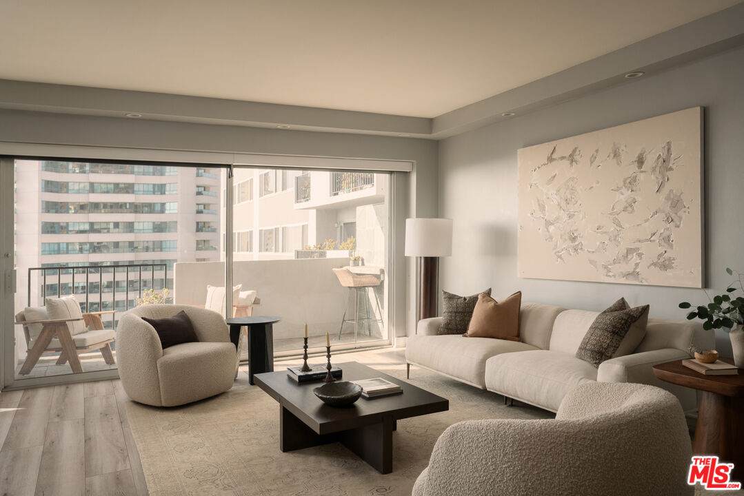 10450 Wilshire Blvd - Photo 1