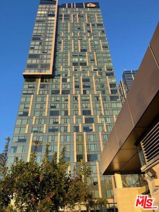 889 Francisco St - Photo 1