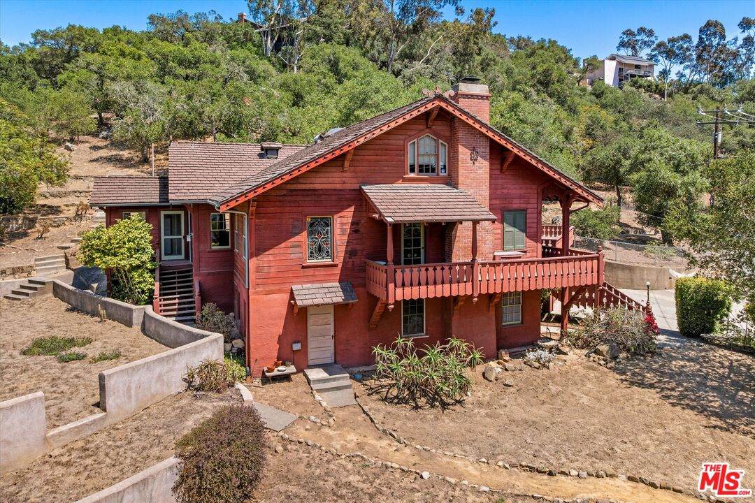 1060 Tremonto Rd - Photo 1