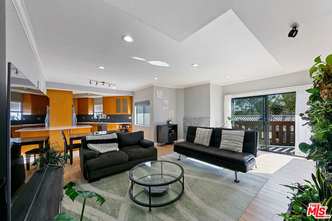 832 Palm Ave - Photo 1