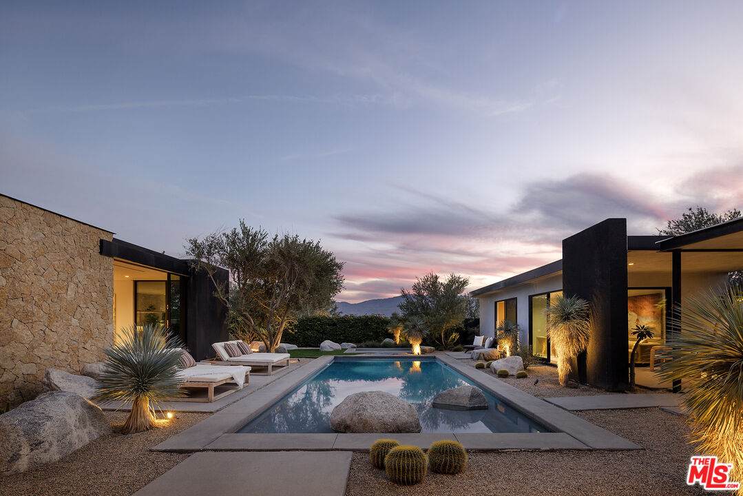 2 Echo Ln - Photo 1