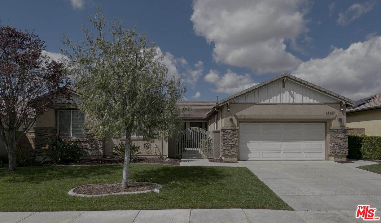 28327 Rocky Cove Dr - Photo 1