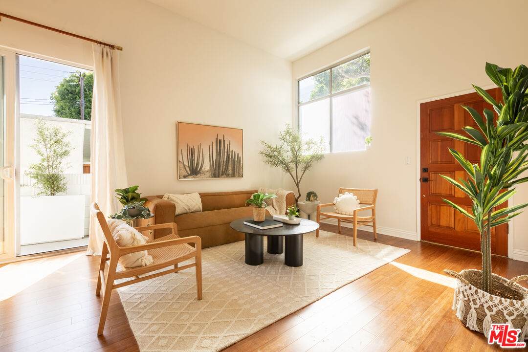 1304 Berkeley St - Photo 1