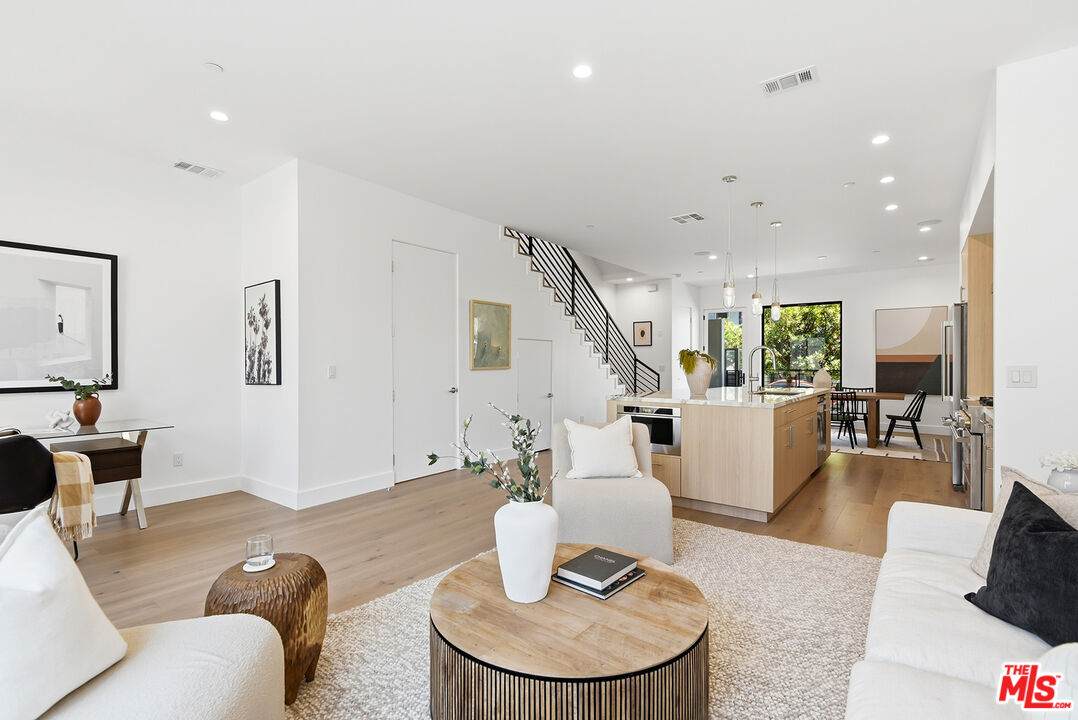 4095 Sawtelle Blvd - Photo 1