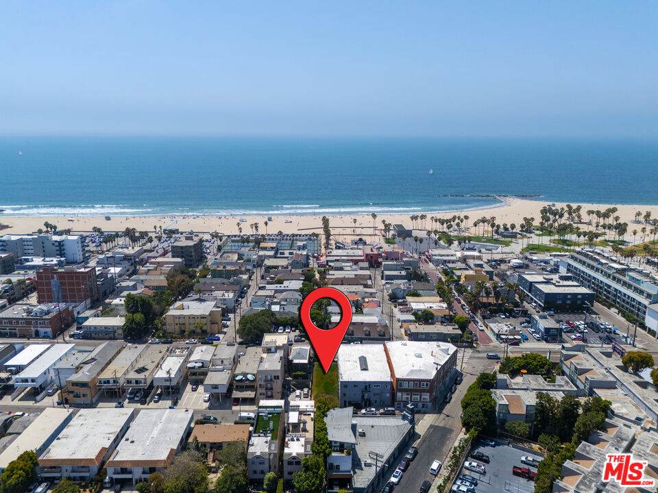 1816 Pacific Ave - Photo 1