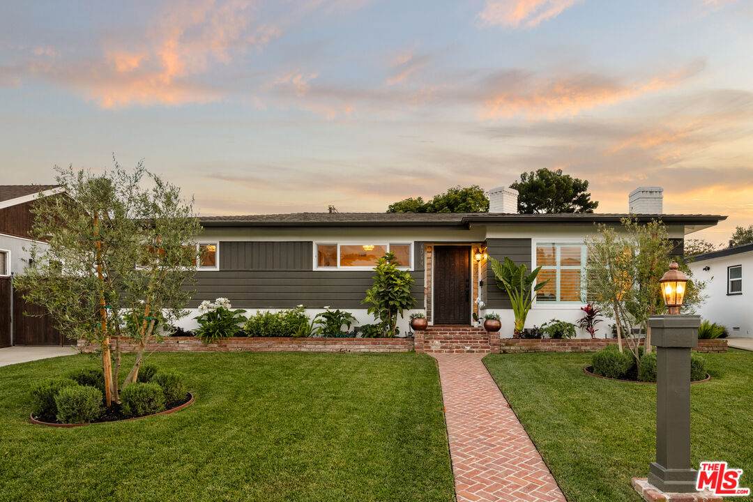 6364 77th St - Photo 1
