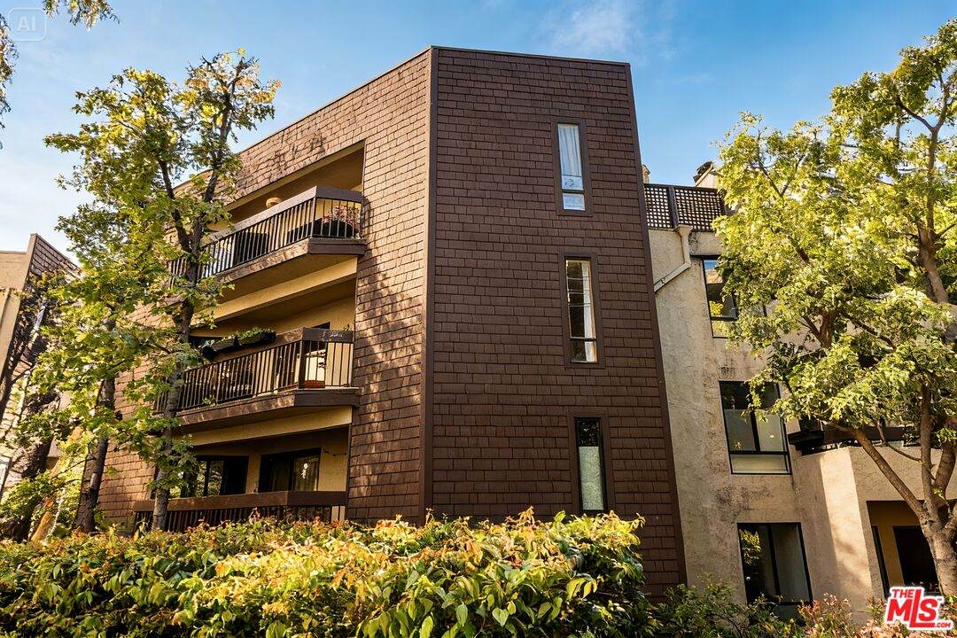 950 Kings Rd - Photo 1