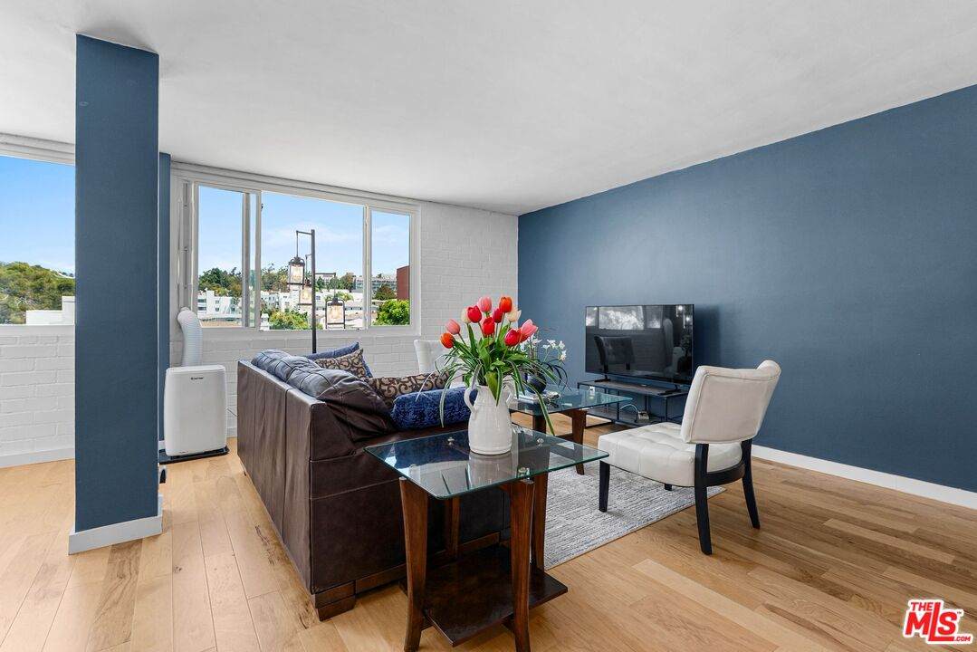 540 Kelton Ave - Photo 1
