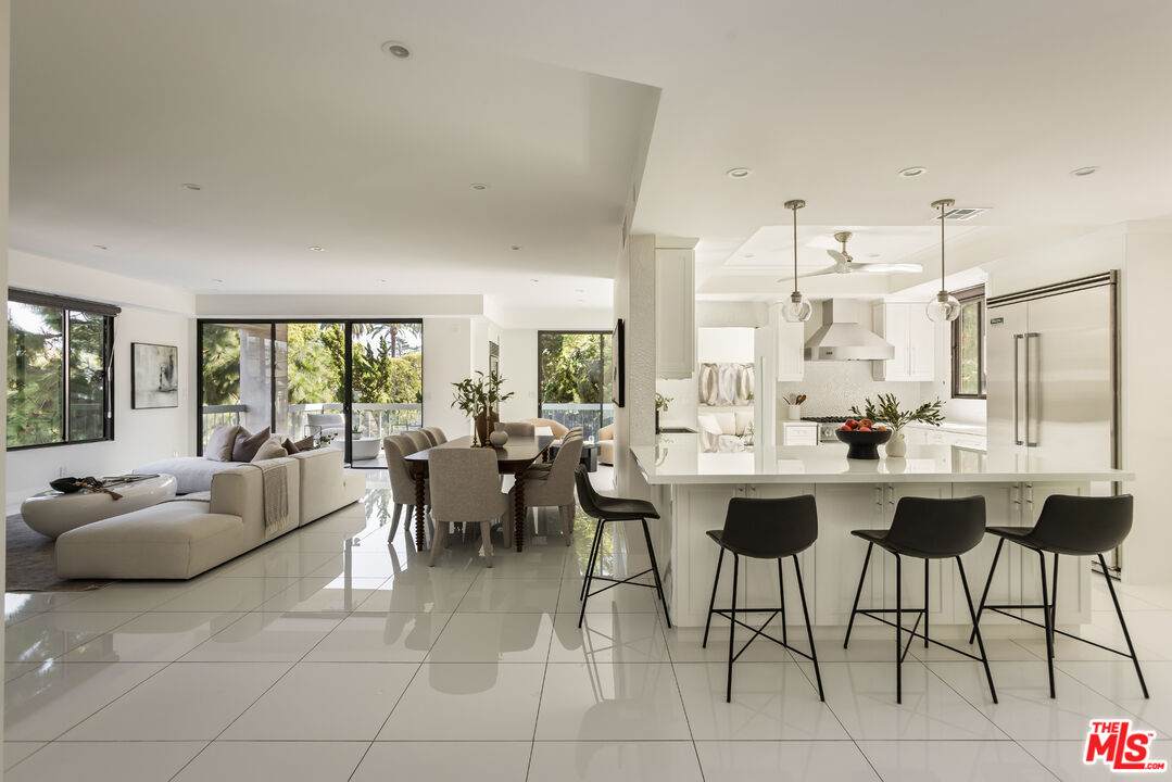 4460 Wilshire Blvd - Photo 1