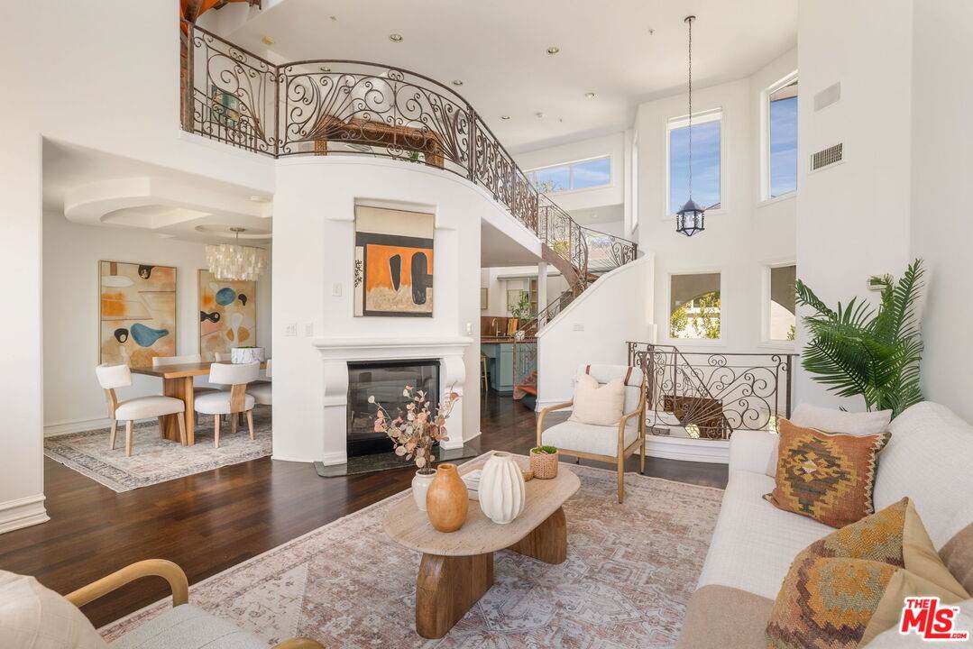 2922 Montana Ave - Photo 1