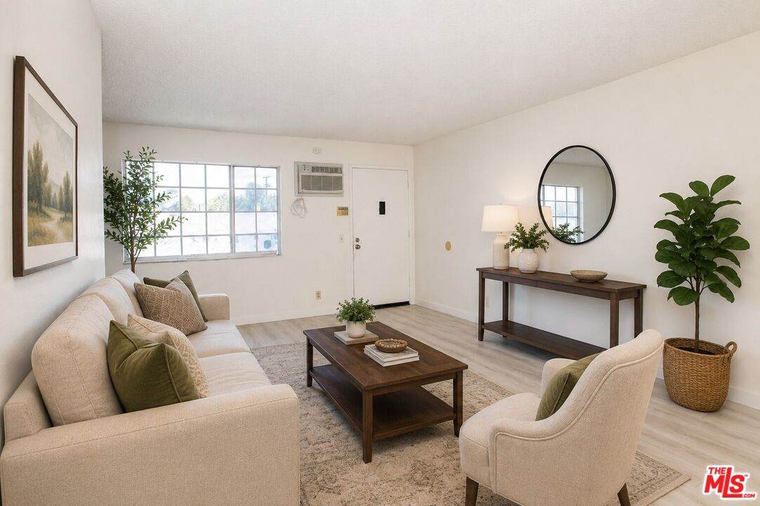 20930 Parthenia St - Photo 1