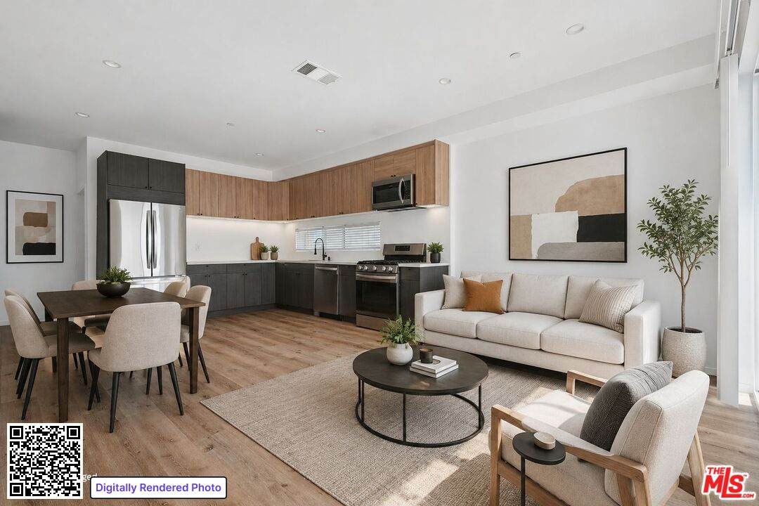 662 Mariposa Ave - Photo 1