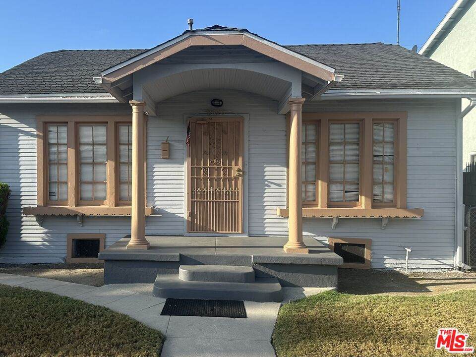 2418 Exposition Pl - Photo 1