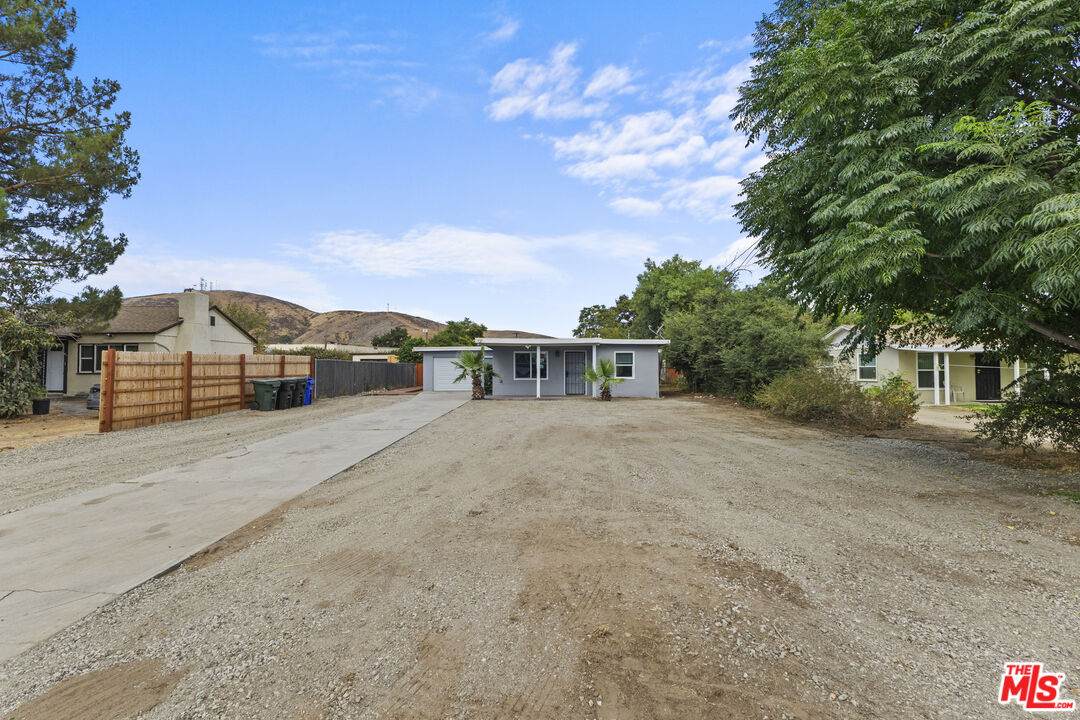4014 3rd Ave - Photo 1