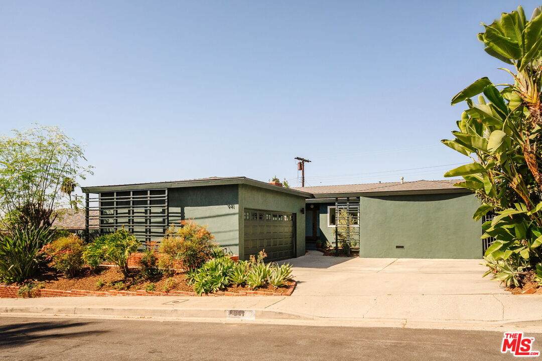 941 Fortune Way - Photo 1